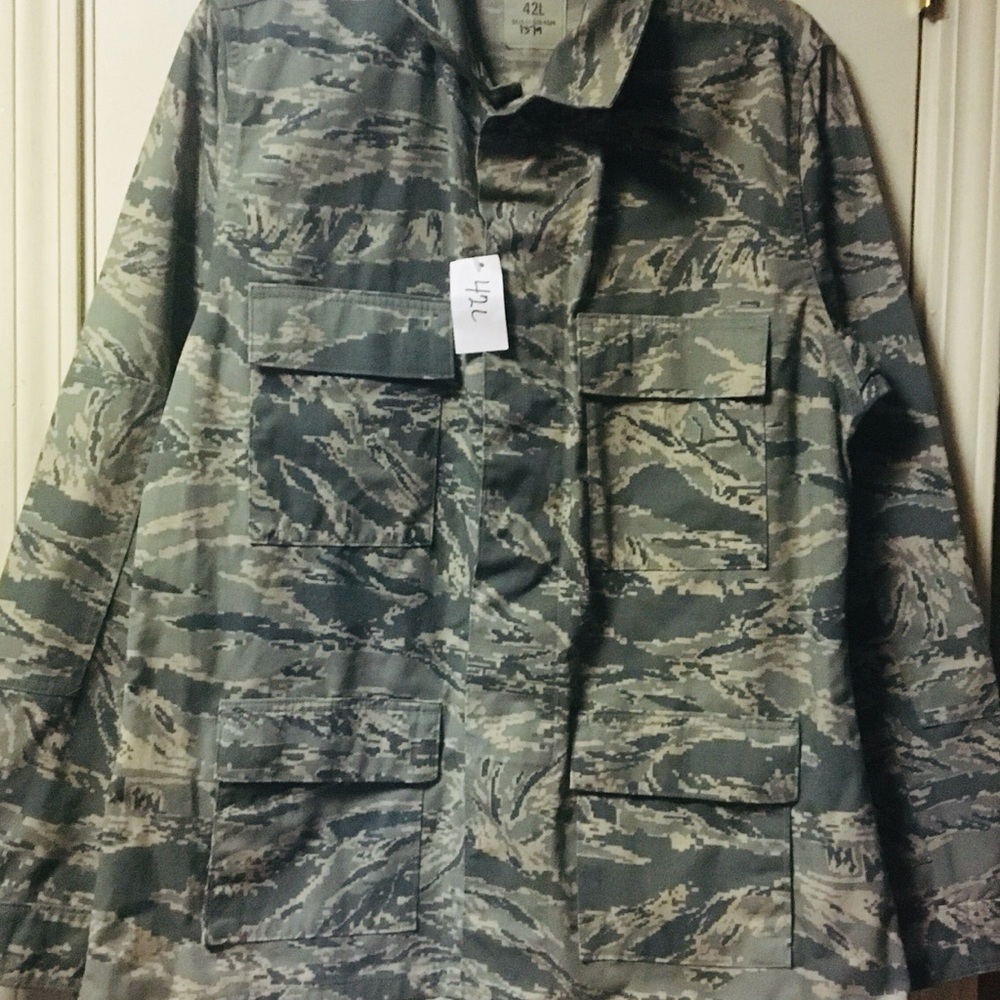 New ~ United States Air Force ~ Tiger Stripe ~ Camo ~ Utility ~ Jacket ~ 42L